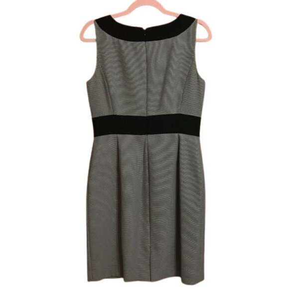 Tahari Arthur S. Levine Black/White Sheath Sleeveless Career Dress Size 6P - Picture 2 of 11